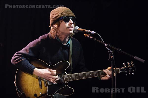 DR. DOG - 2006-02-13 - PARIS - Trabendo - 
